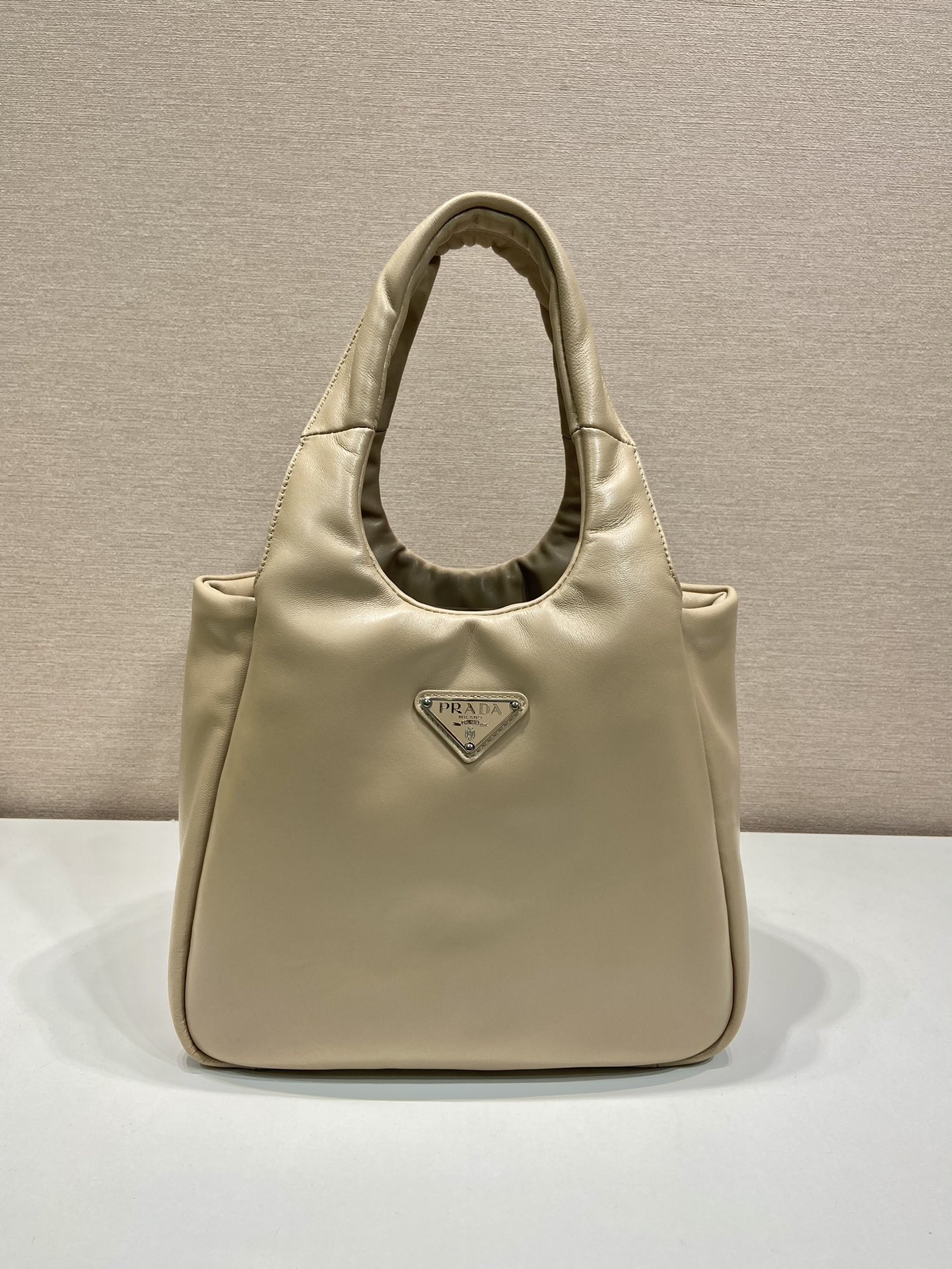 medium padded Pra*a soft nappa leather bag