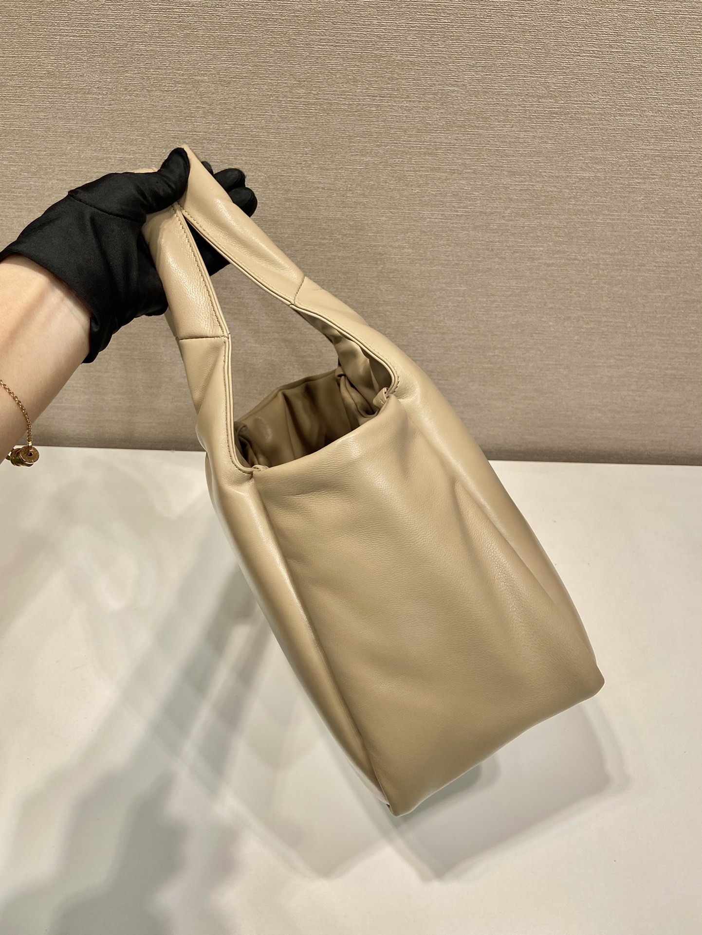 medium padded Pra*a soft nappa leather bag