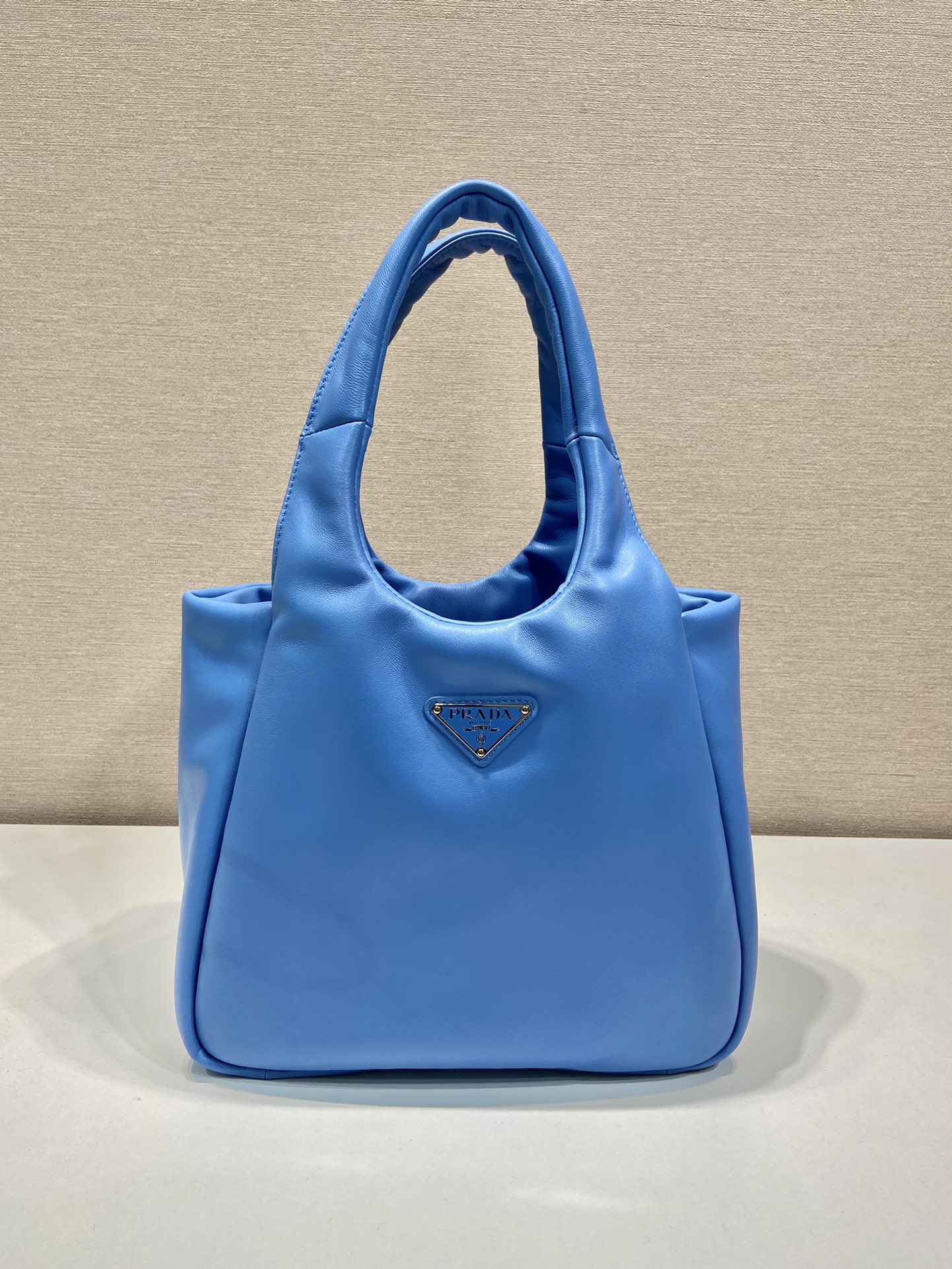 medium padded Pra*a soft nappa leather bag
