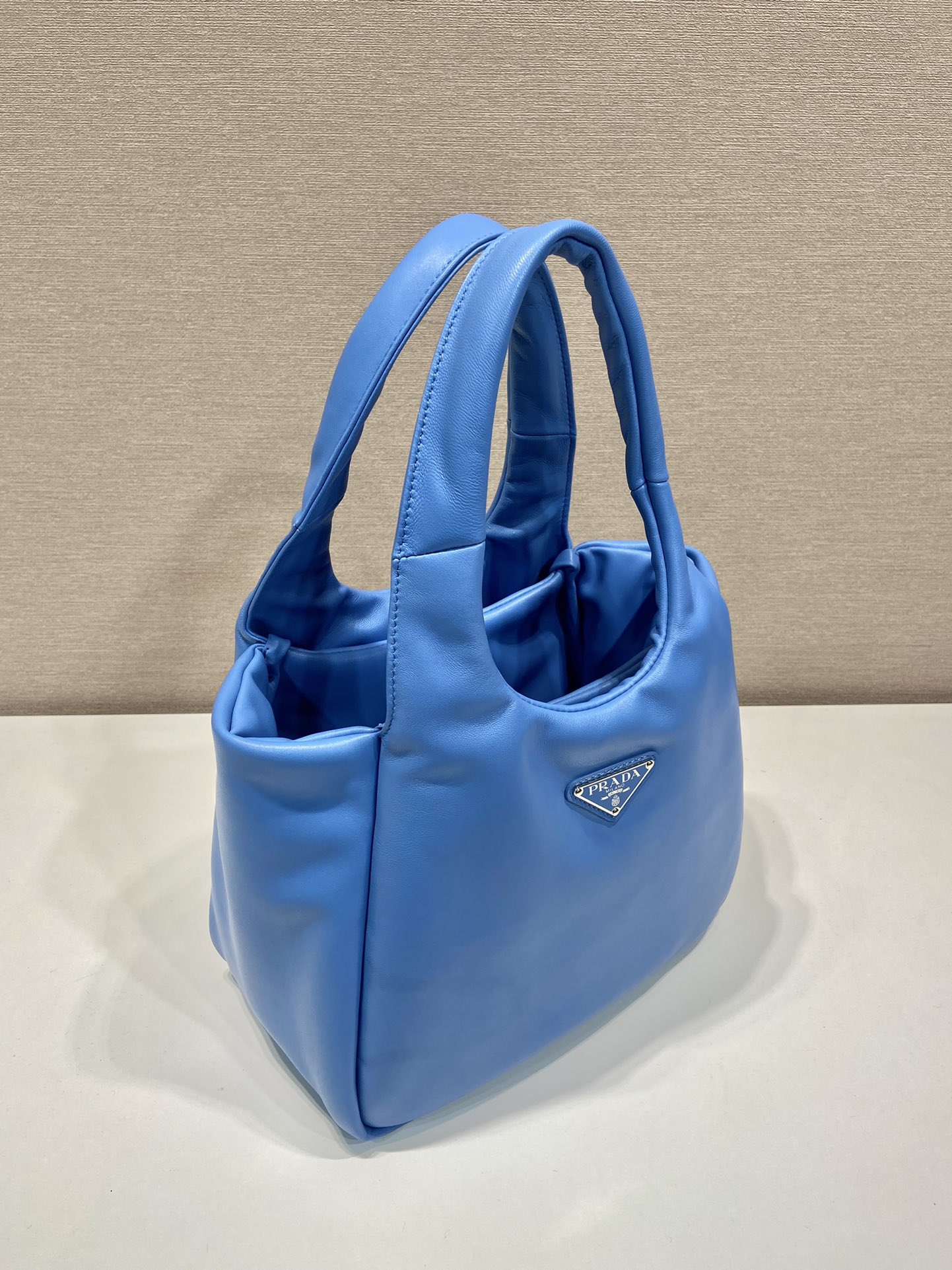 medium padded Pra*a soft nappa leather bag