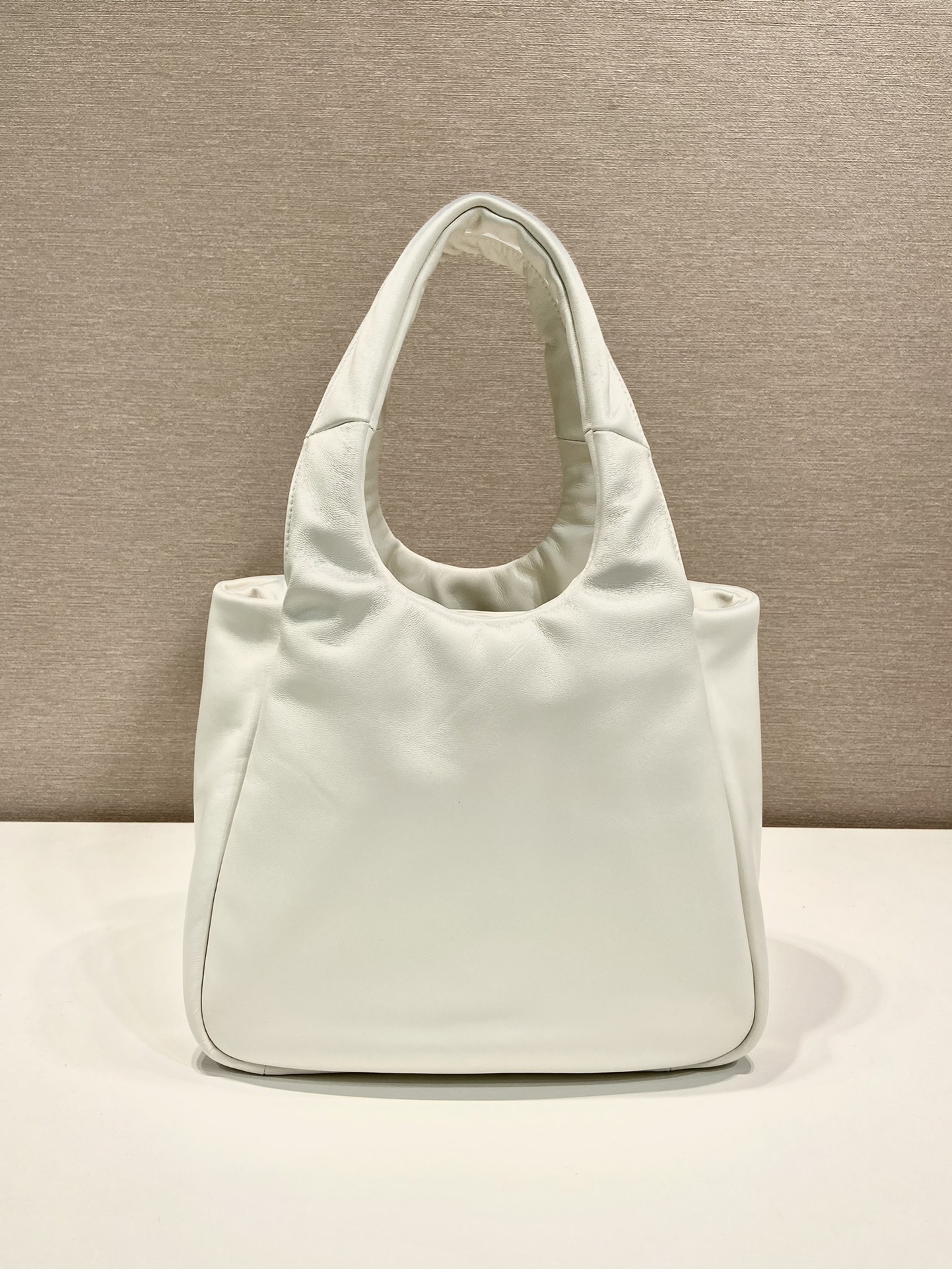 medium padded Pra*a soft nappa leather bag