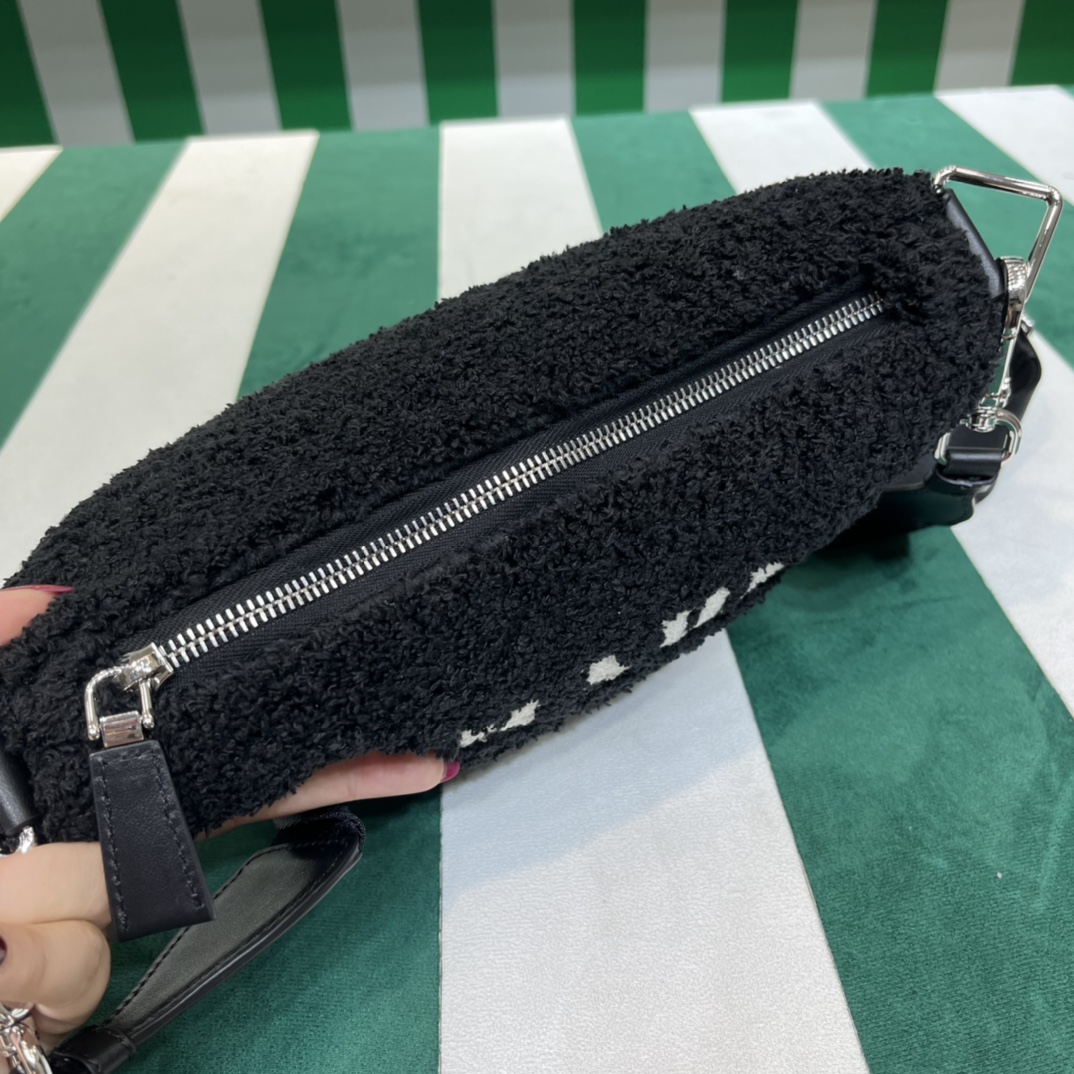 Pra*a triangle shoulder bag