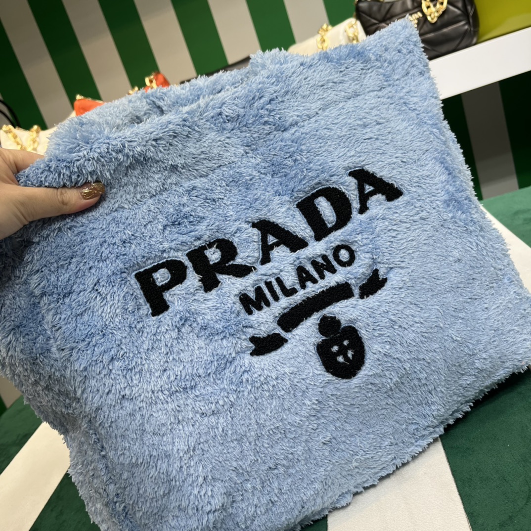 Pra*a terry tote bag
