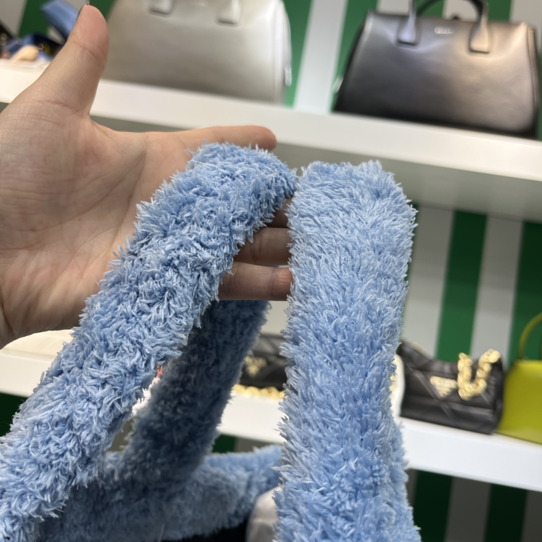 Pra*a terry tote bag