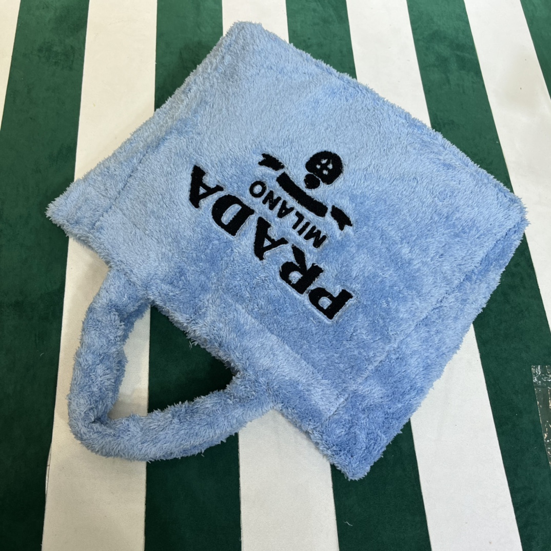 Pra*a terry tote bag