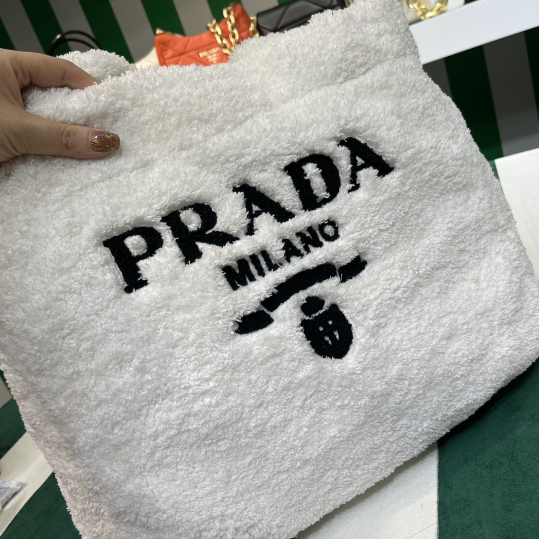 Pra*a terry tote bag