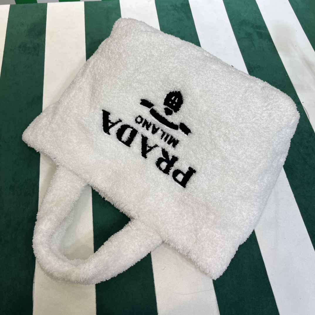 Pra*a terry tote bag