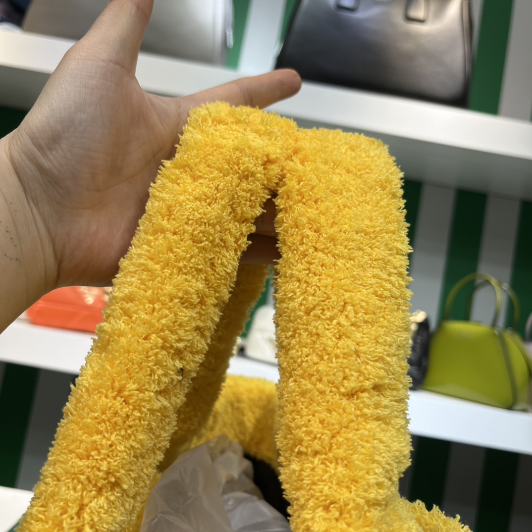 Pra*a terry tote bag