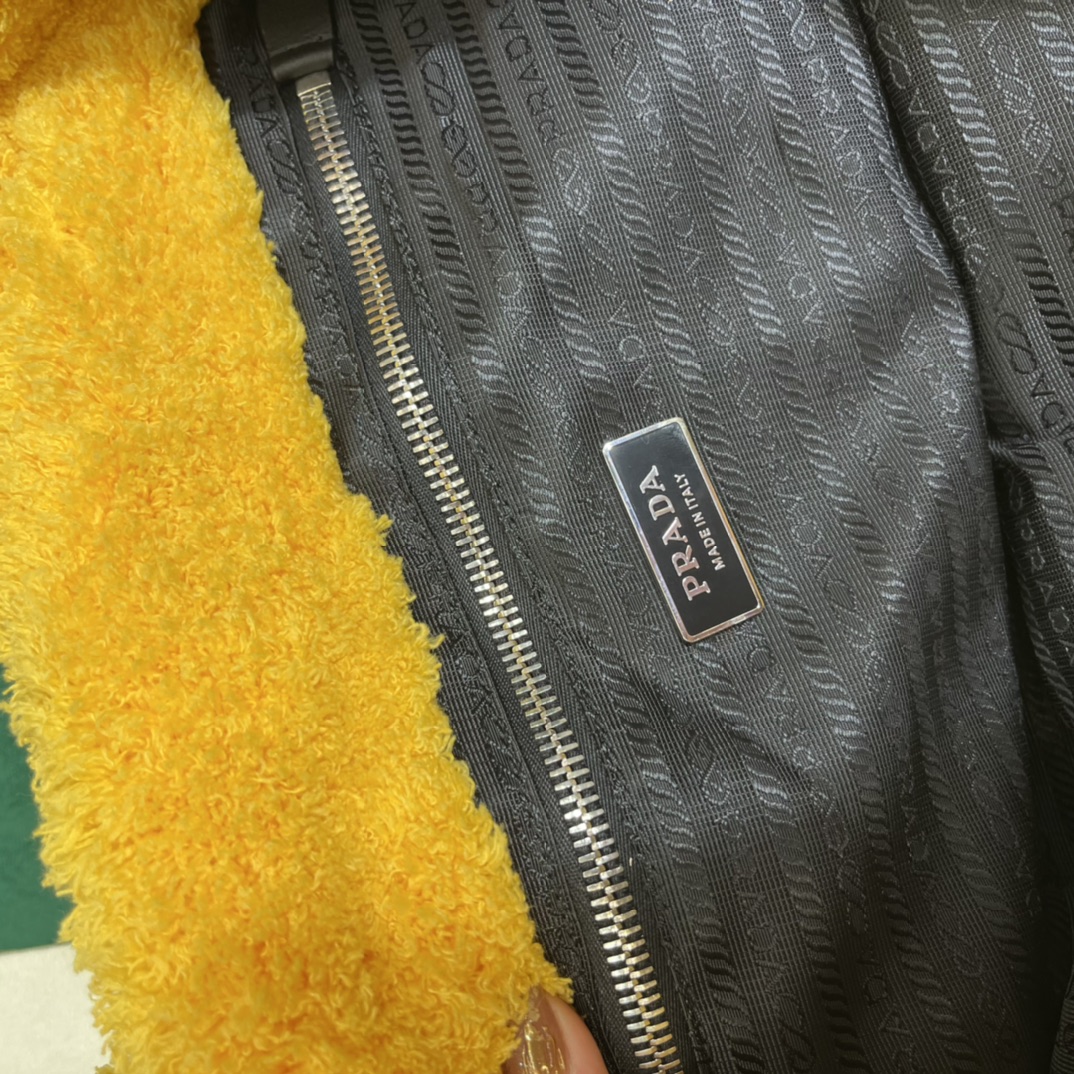Pra*a terry tote bag
