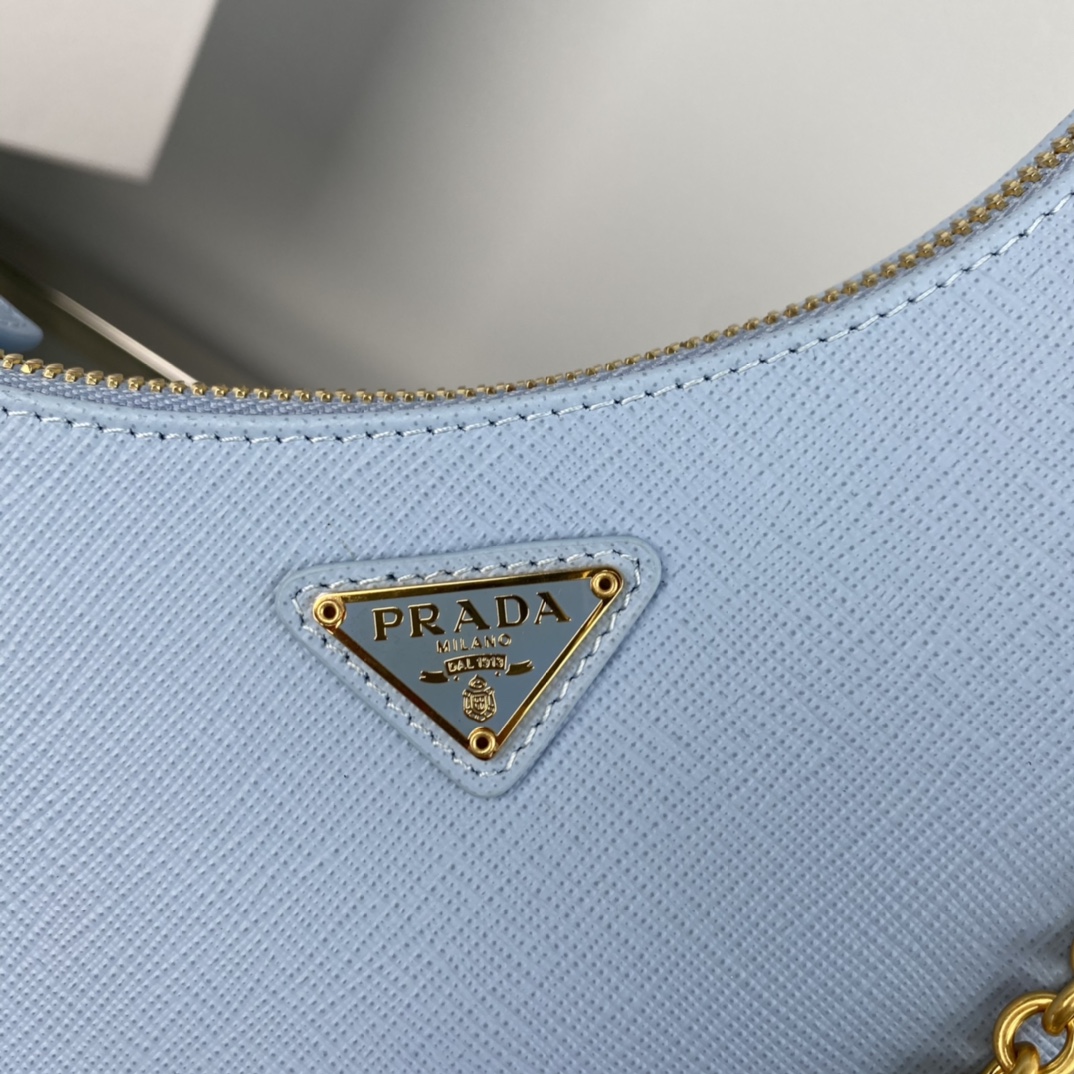 Pra*a re-edition 2005 saffiano leather bag