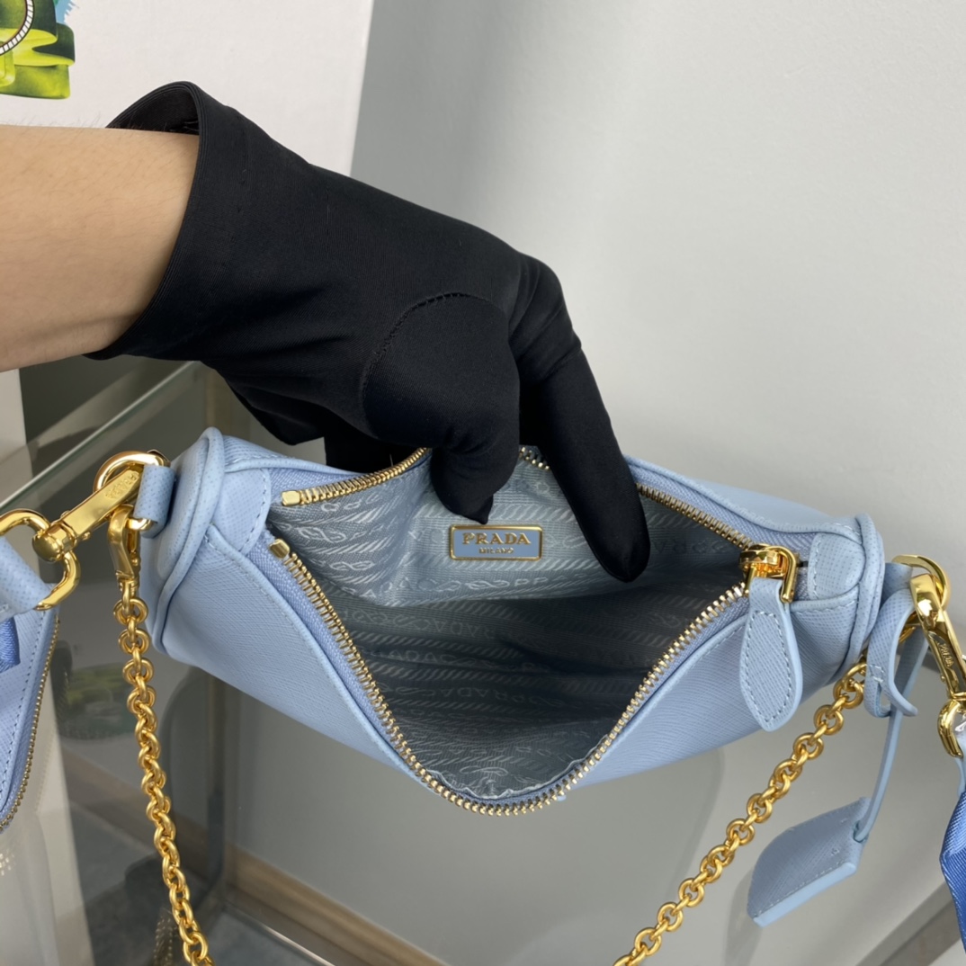 Pra*a re-edition 2005 saffiano leather bag