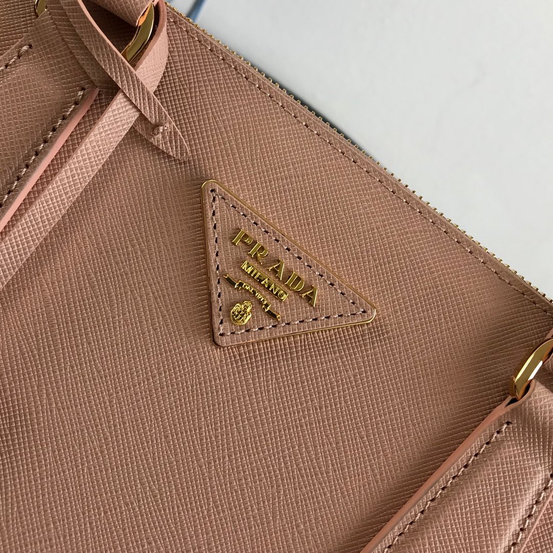 large Pra*a galleria saffiano leather bag