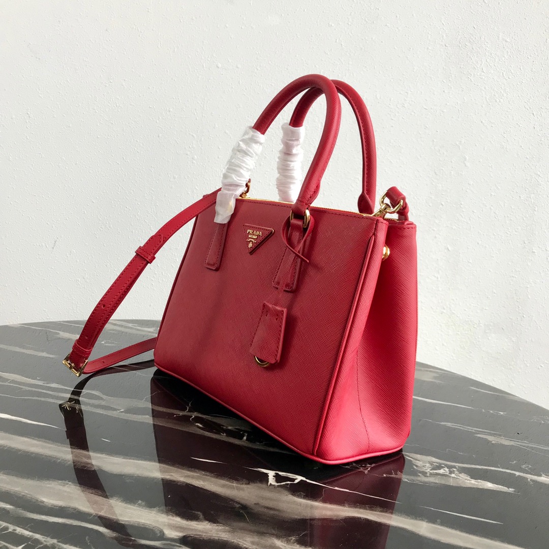 medium Pra*a galleria saffiano leather bag