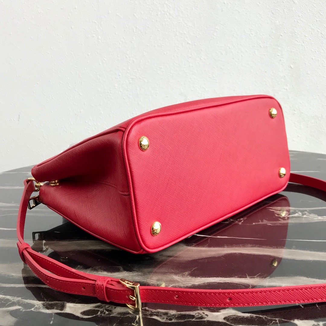medium Pra*a galleria saffiano leather bag