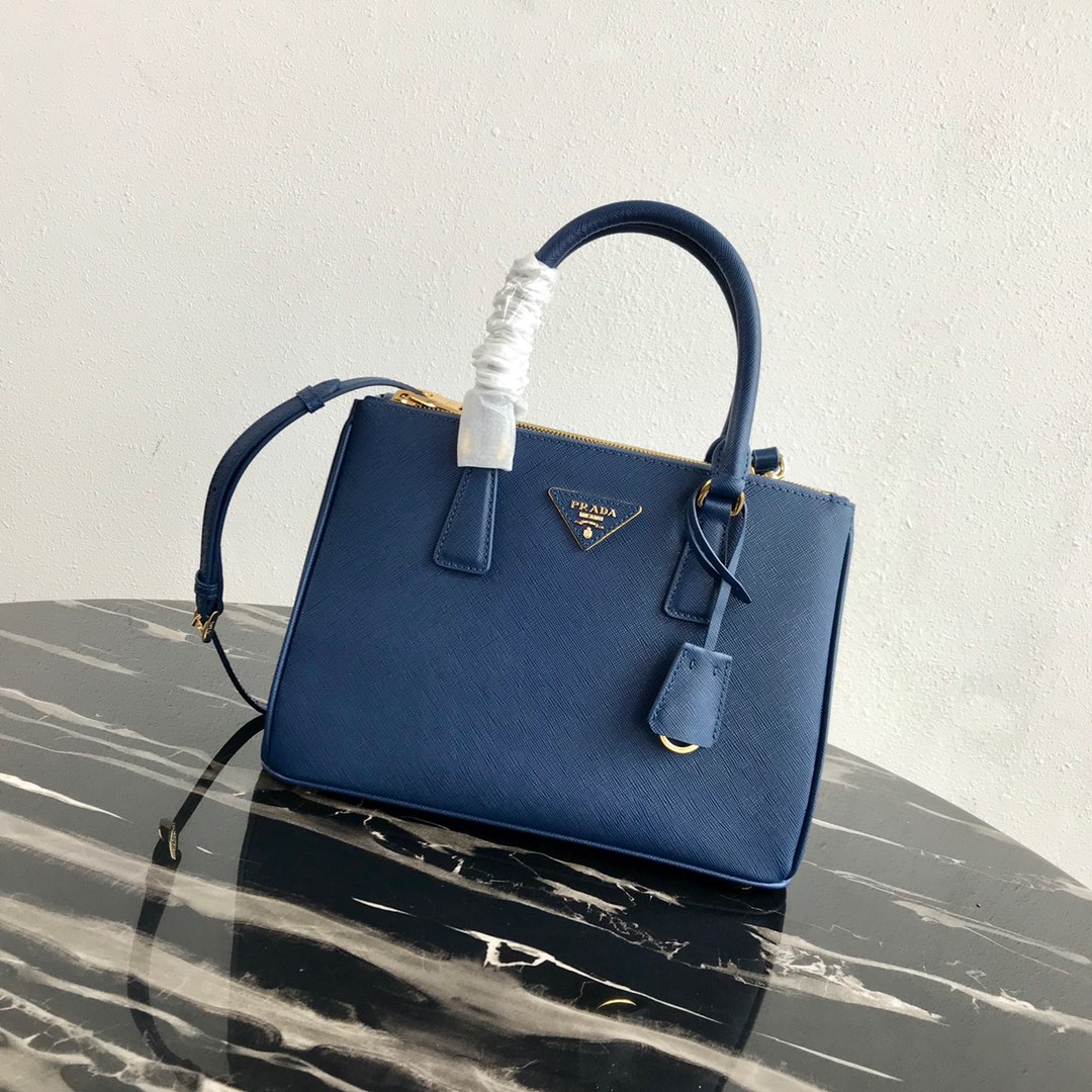 medium Pra*a galleria saffiano leather bag