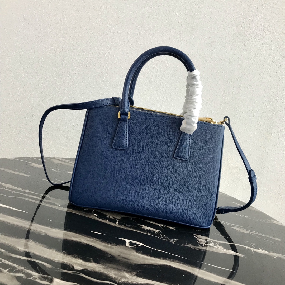 medium Pra*a galleria saffiano leather bag