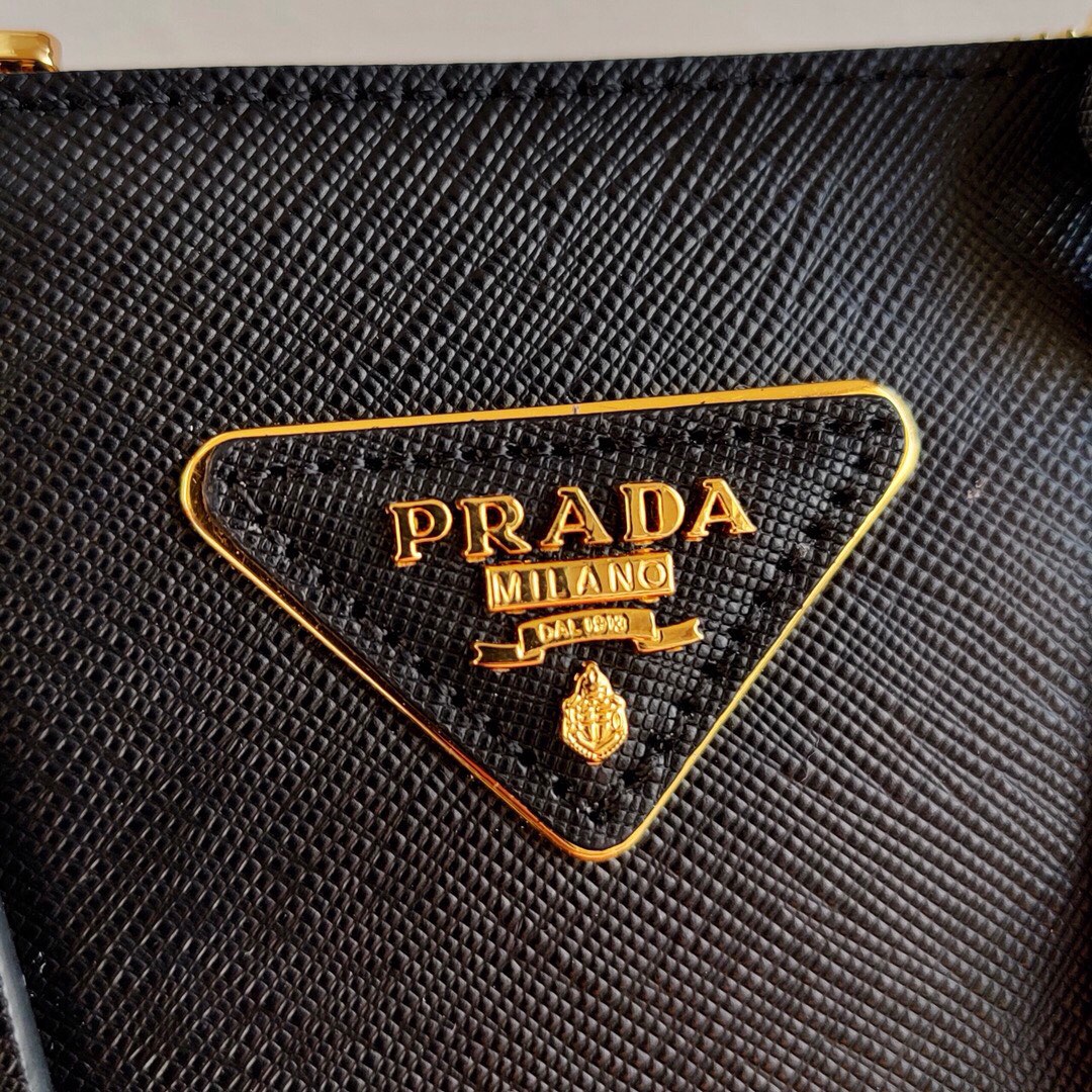 Pra*a galleria saffiano leather mini-bag