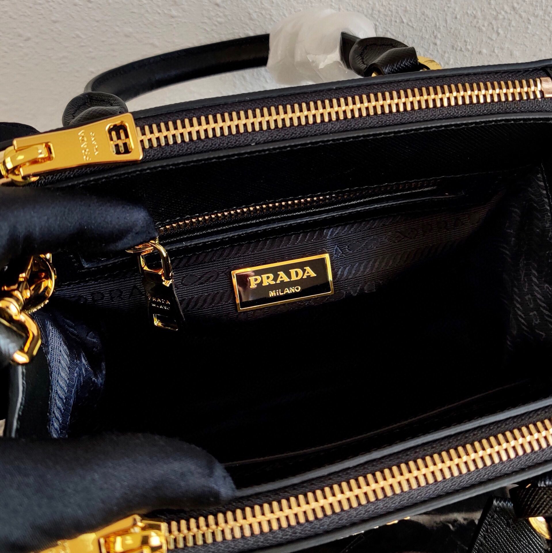 Pra*a galleria saffiano leather mini-bag