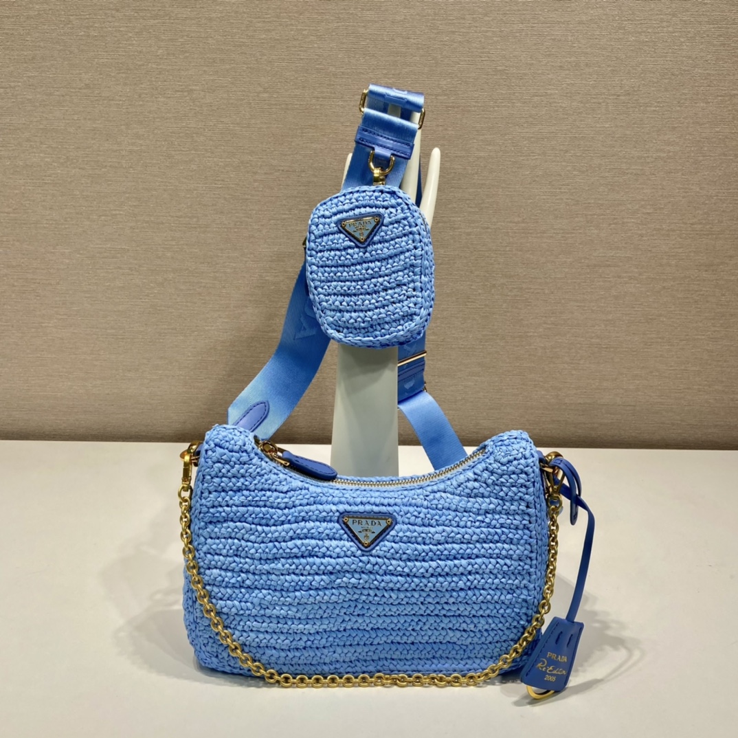 Pra*a re-edition 2005 bag