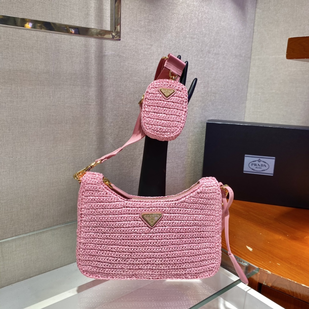 Pra*a re-edition 2005 bag