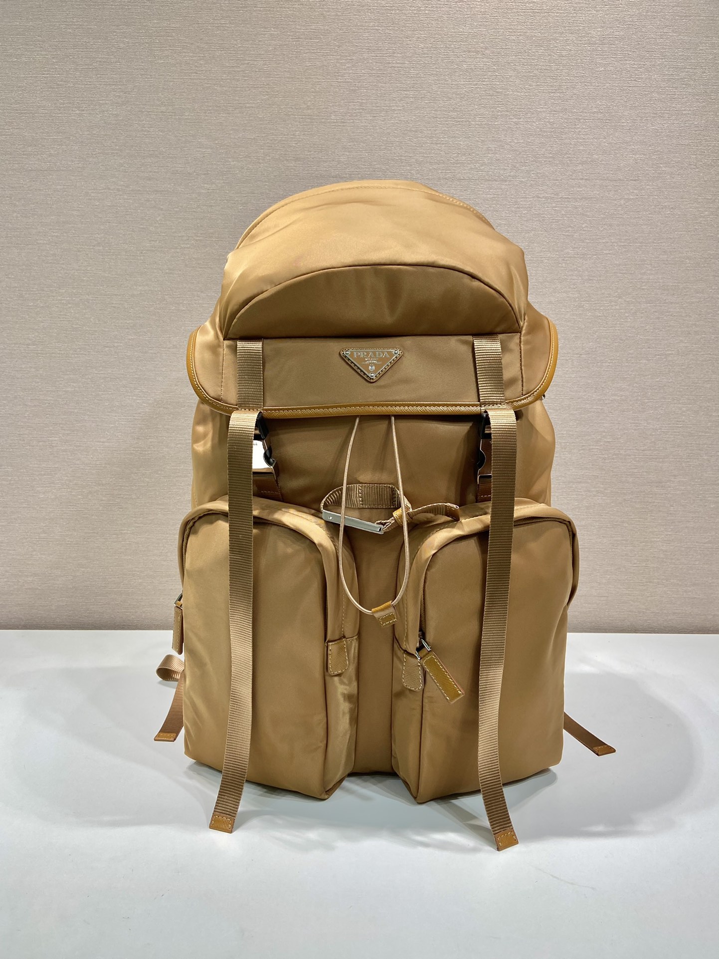Pra*a  backpack