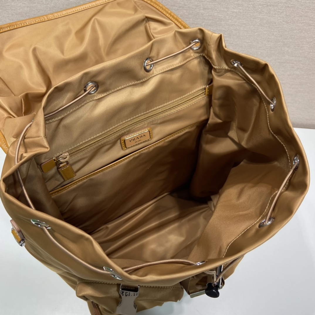 Pra*a backpack