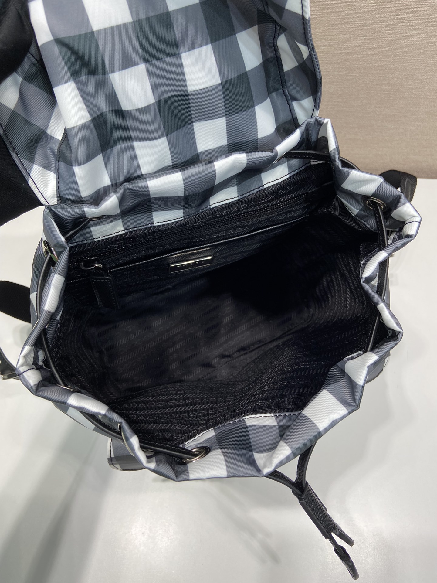 Pra*a backpack