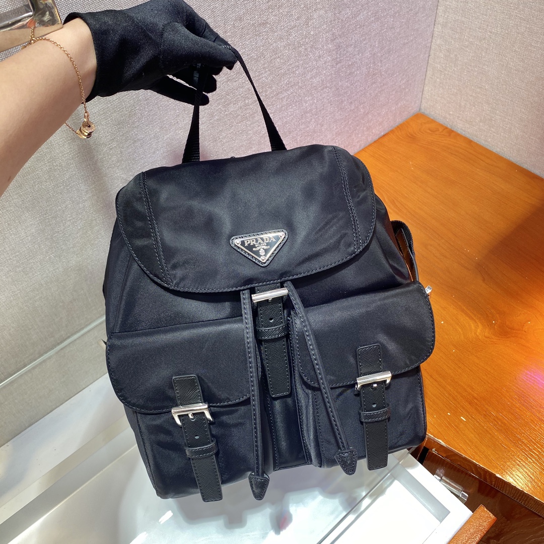 Pra*a small backpack