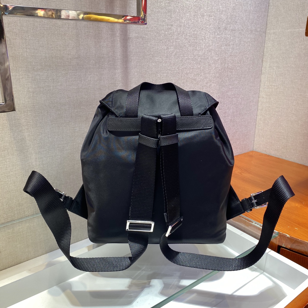 Pra*a small backpack