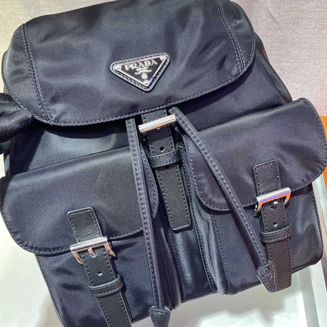 Pra*a small backpack