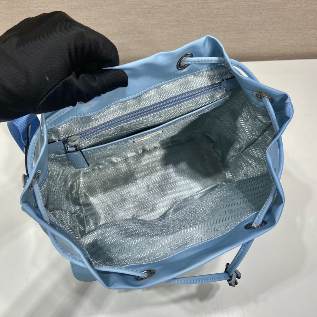 Pra*a small backpack