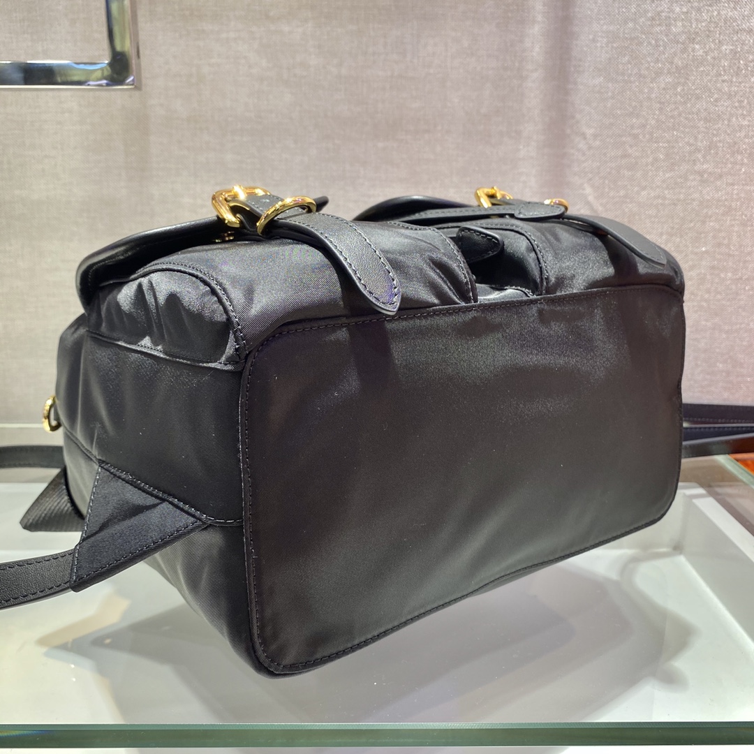 Pra*a small backpack