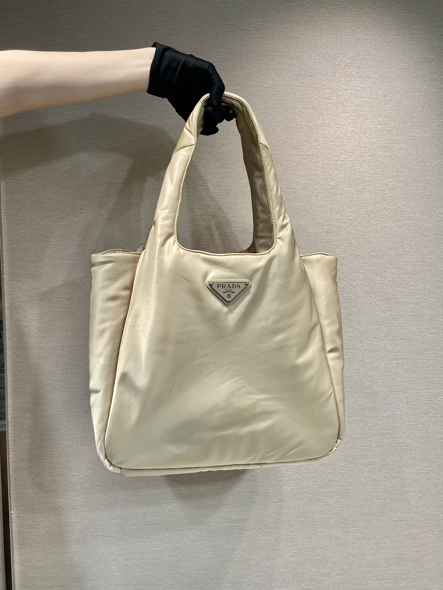 Pra*a large padded re-nylon tote bag