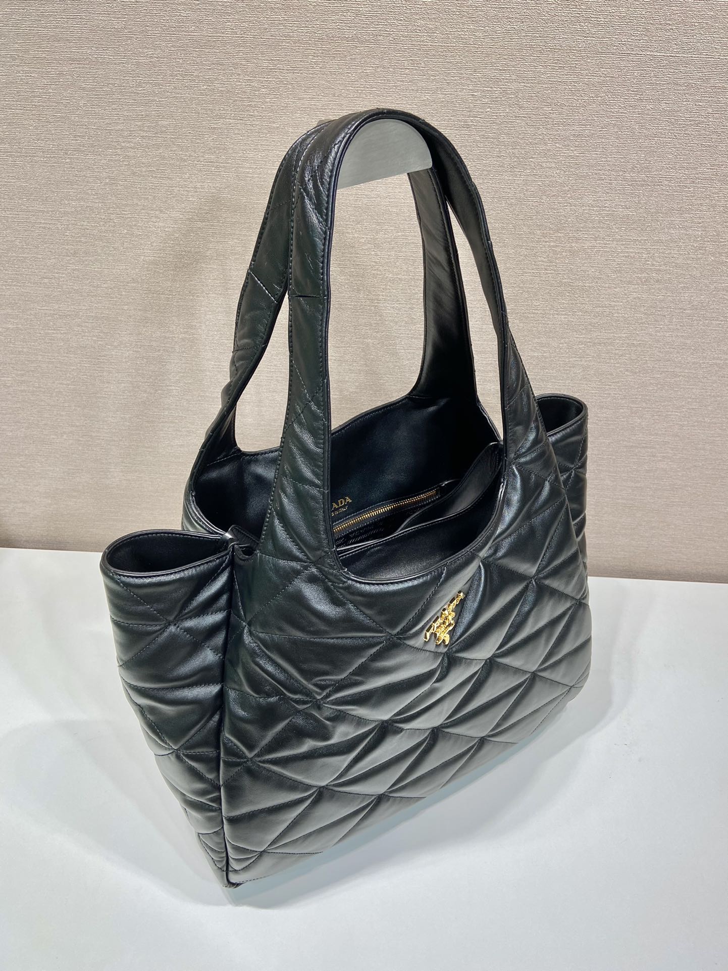 Pra*a large padded leather tote bag