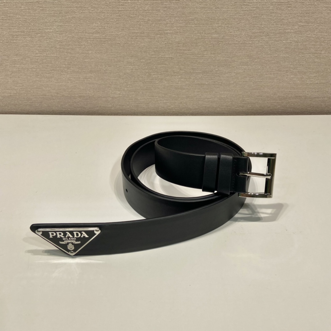Pra*a saffiano leather belt bag