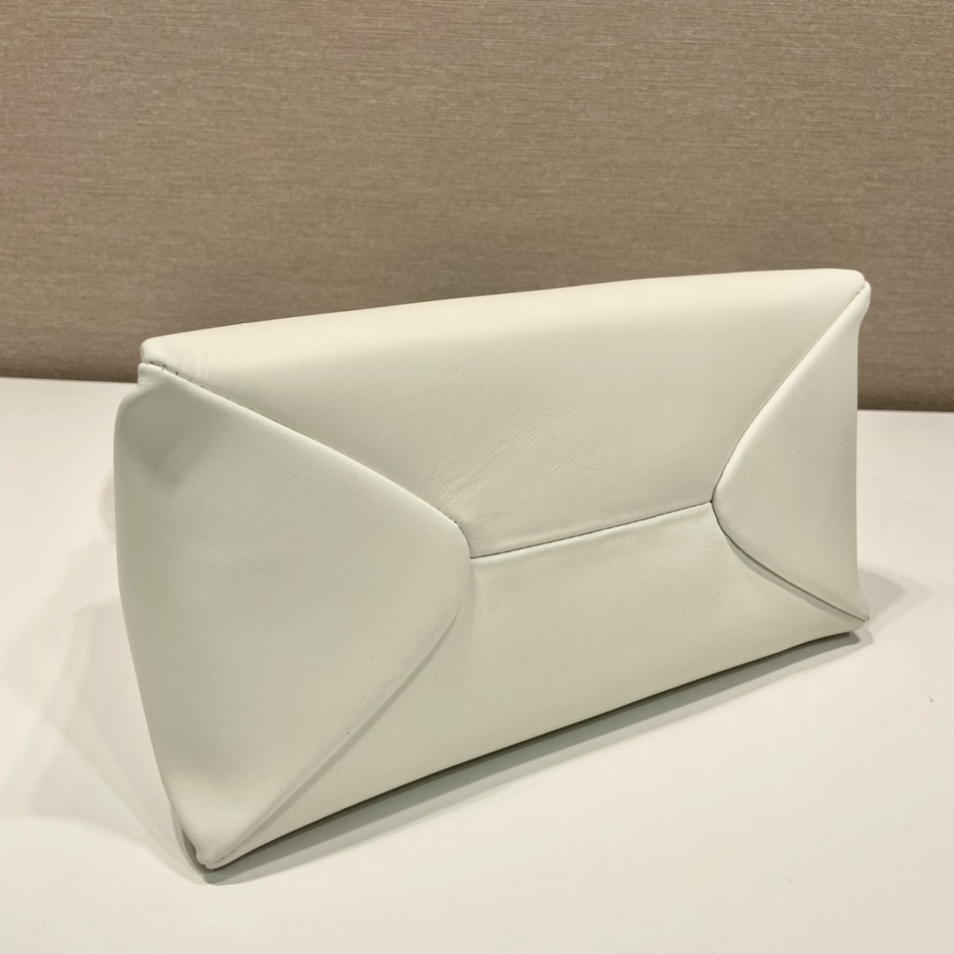 Pra*a leather mini-bag