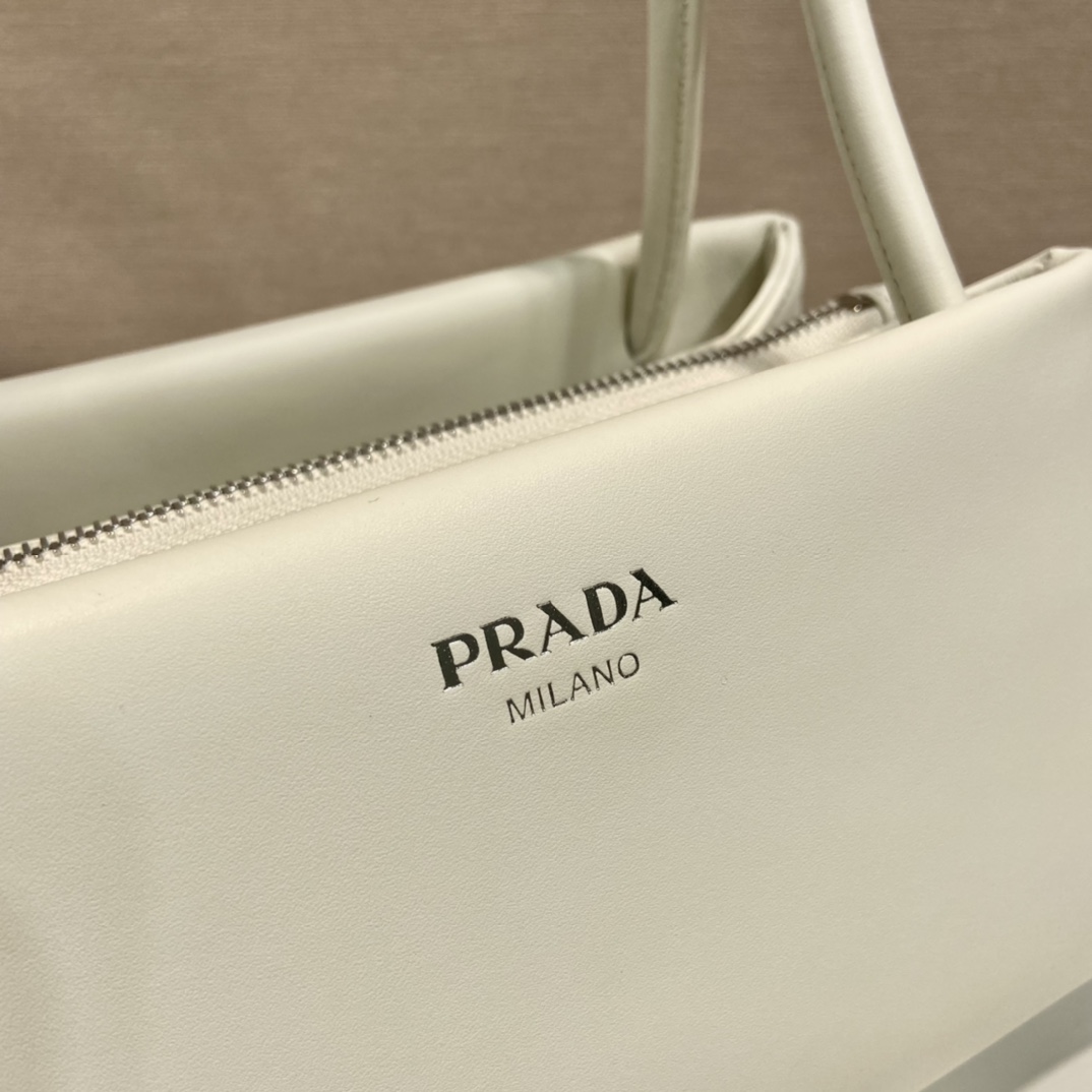 Pra*a leather mini-bag