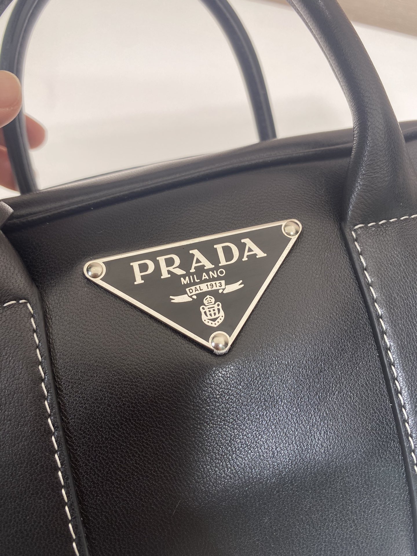 Pra*a boston bag