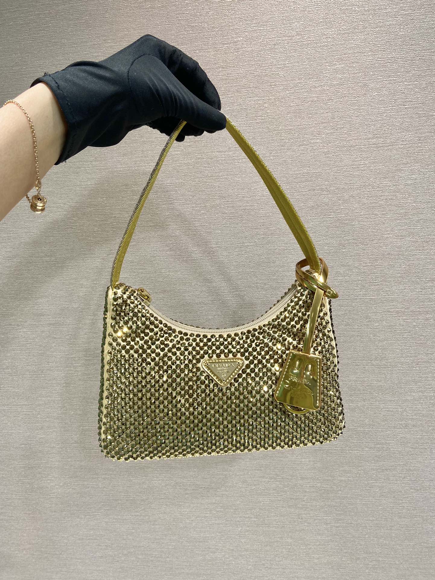 Pra*a hobo bag