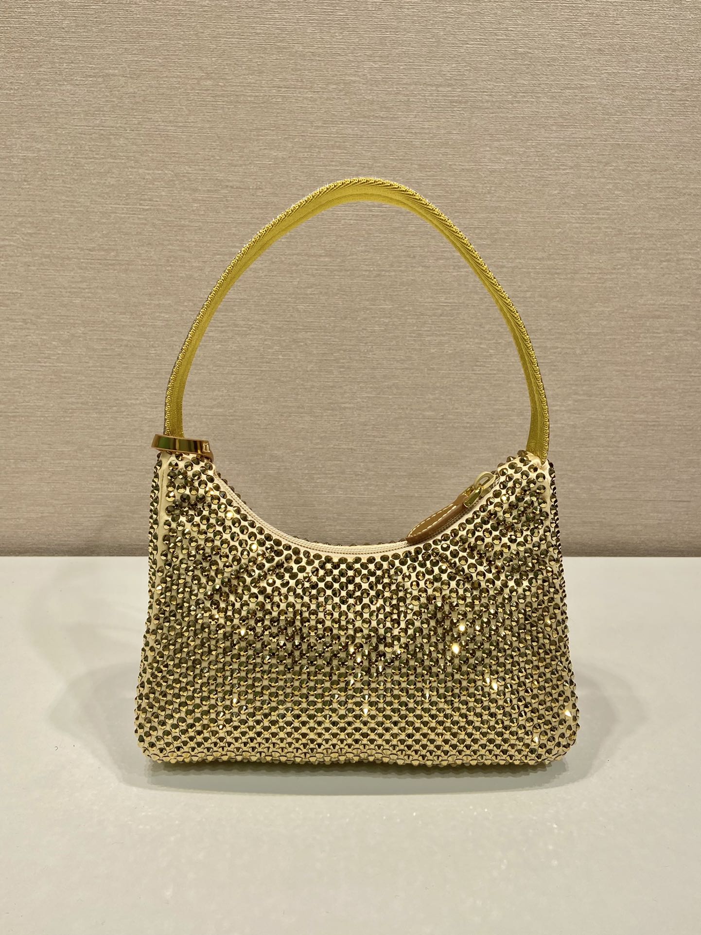 Pra*a hobo bag