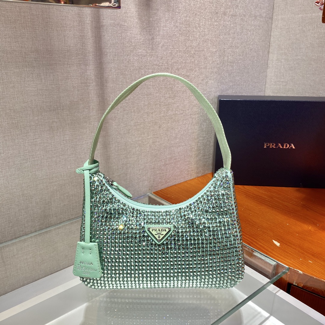 Pra*a hobo bag
