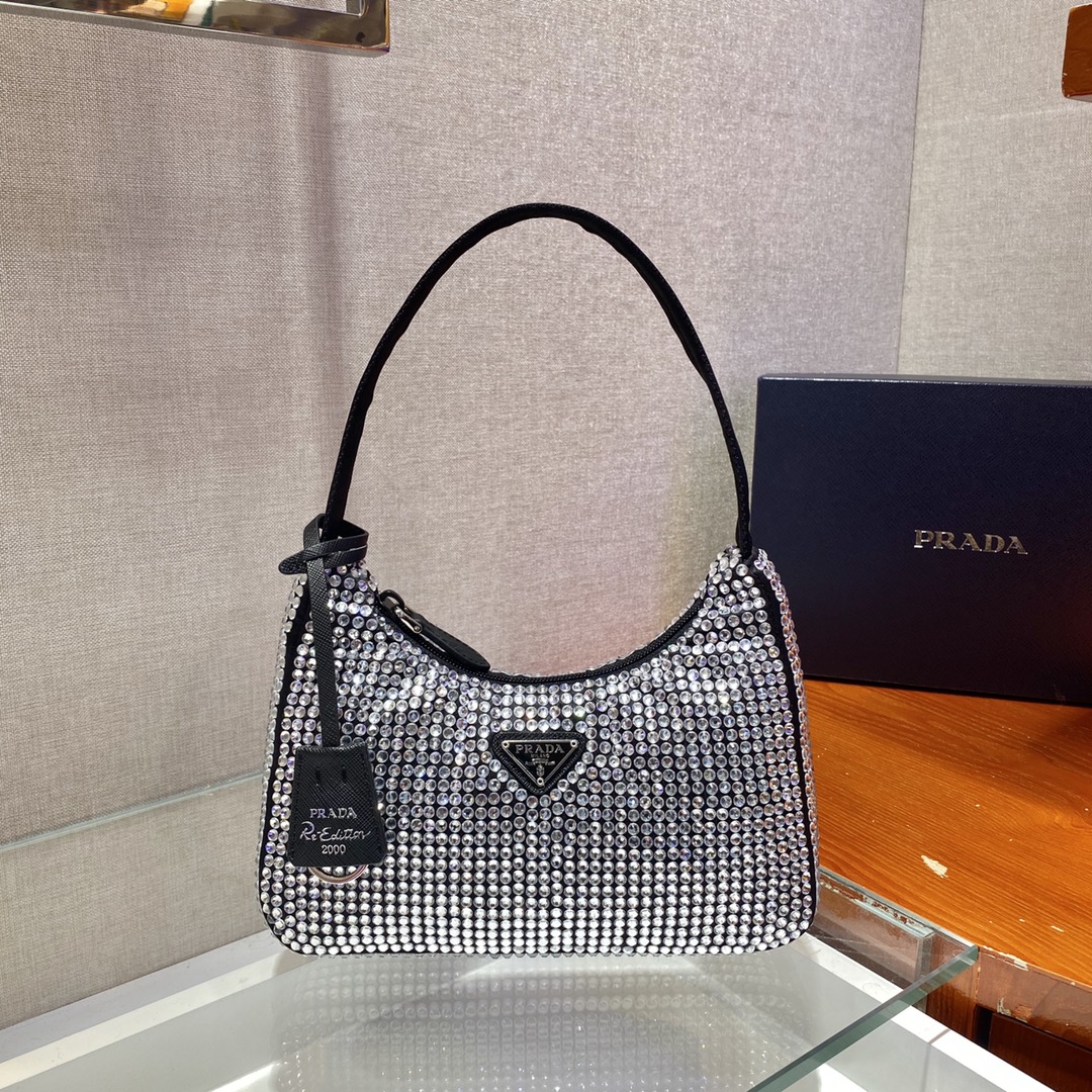 Pra*a hobo bag