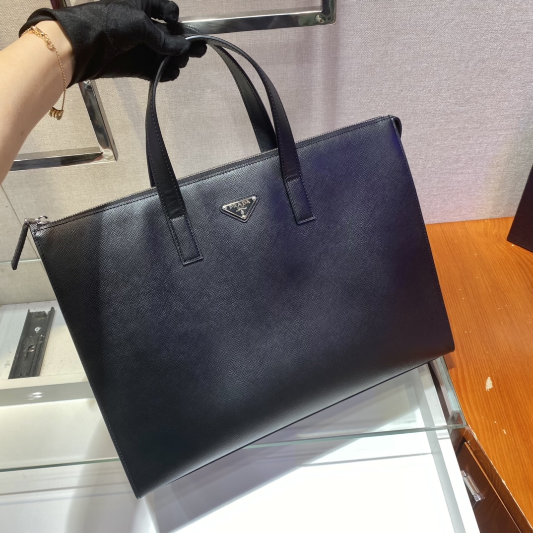Pra*a saffiano leather tote