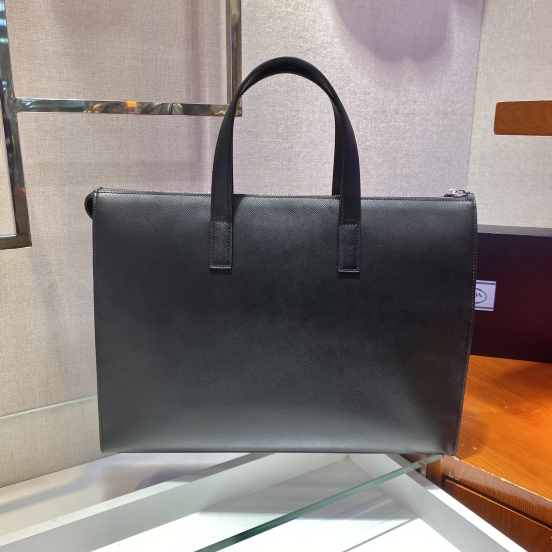 Pra*a saffiano leather tote
