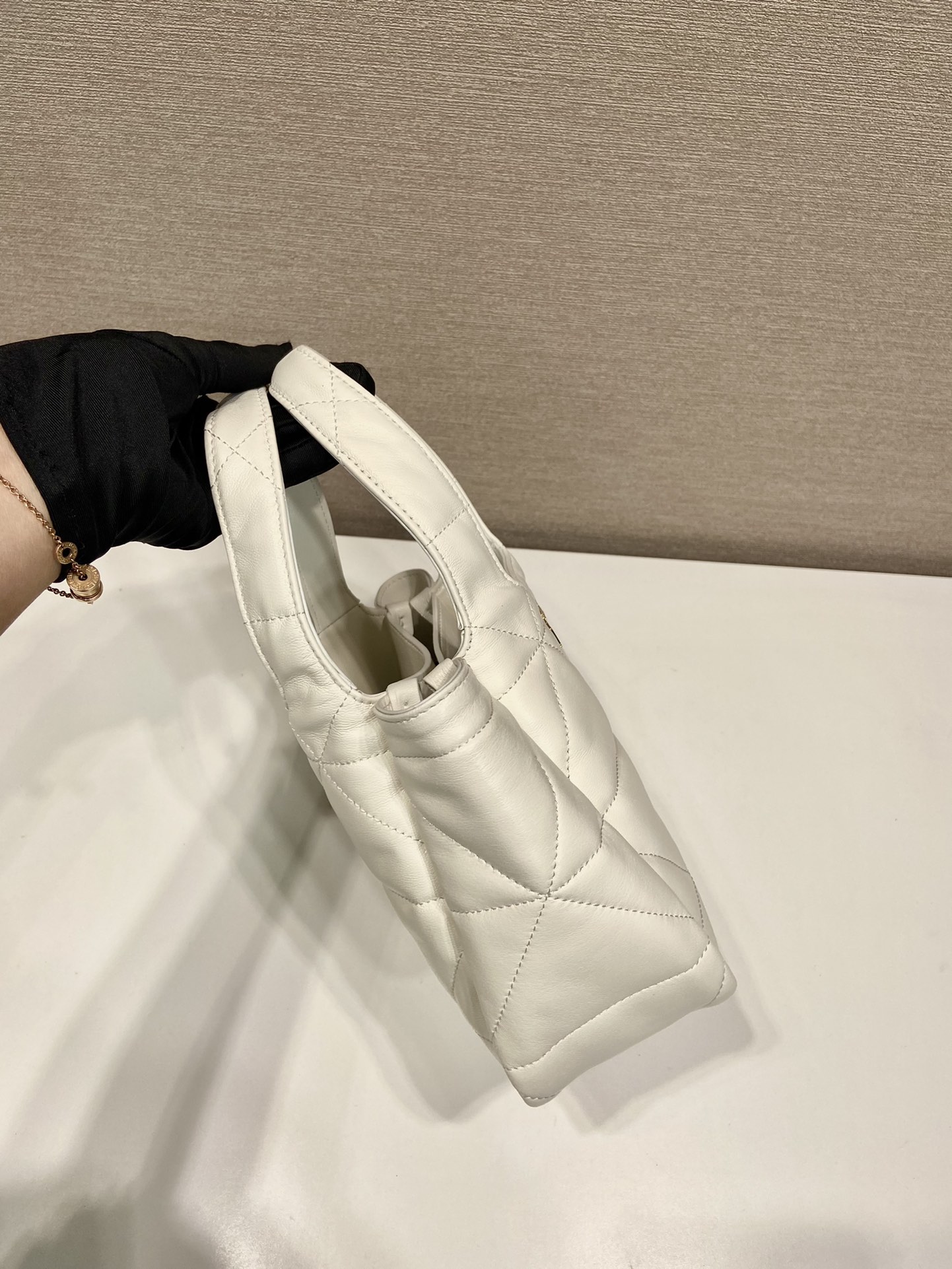 Pra*a small nappa-leather tote bag with topstitching