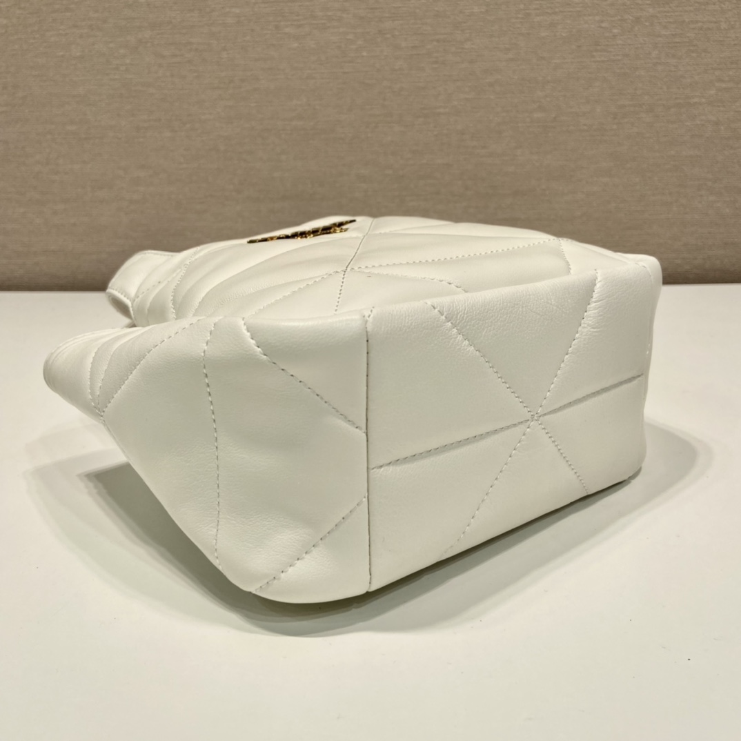 Pra*a small nappa-leather tote bag with topstitching