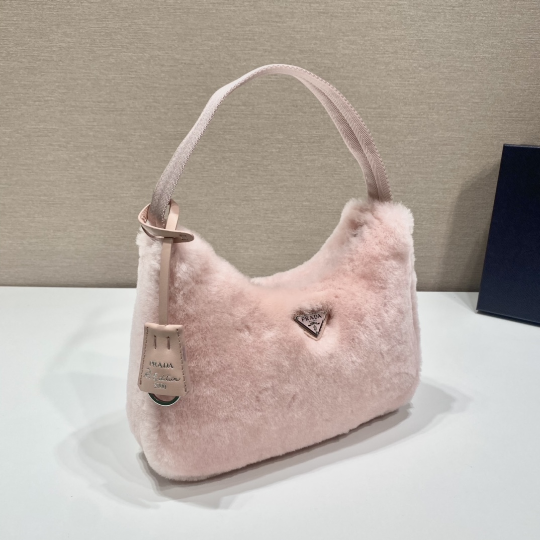 Pra*a hobo bag