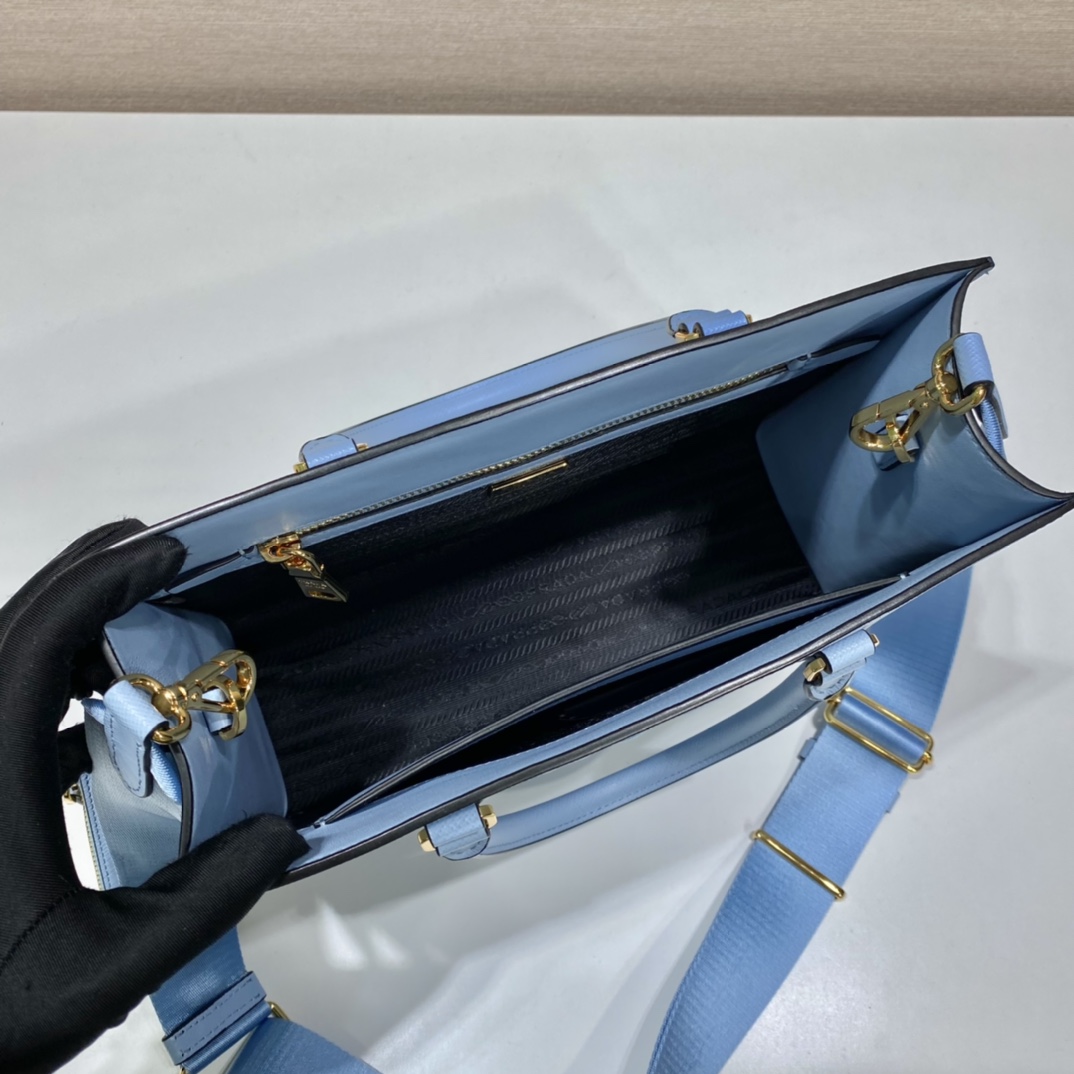 Pra*a medium saffiano leather handbag
