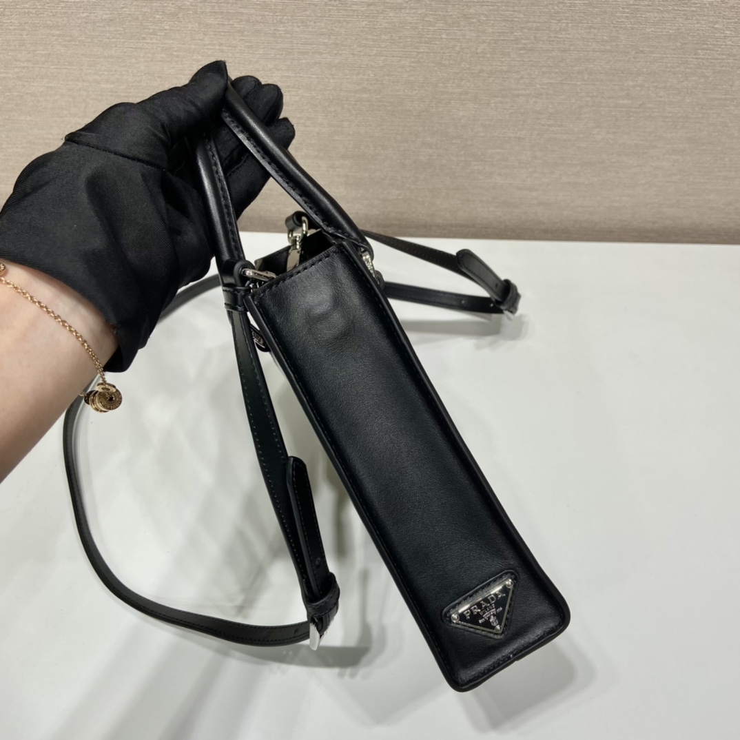 Pra*a small saffiano leather handbag