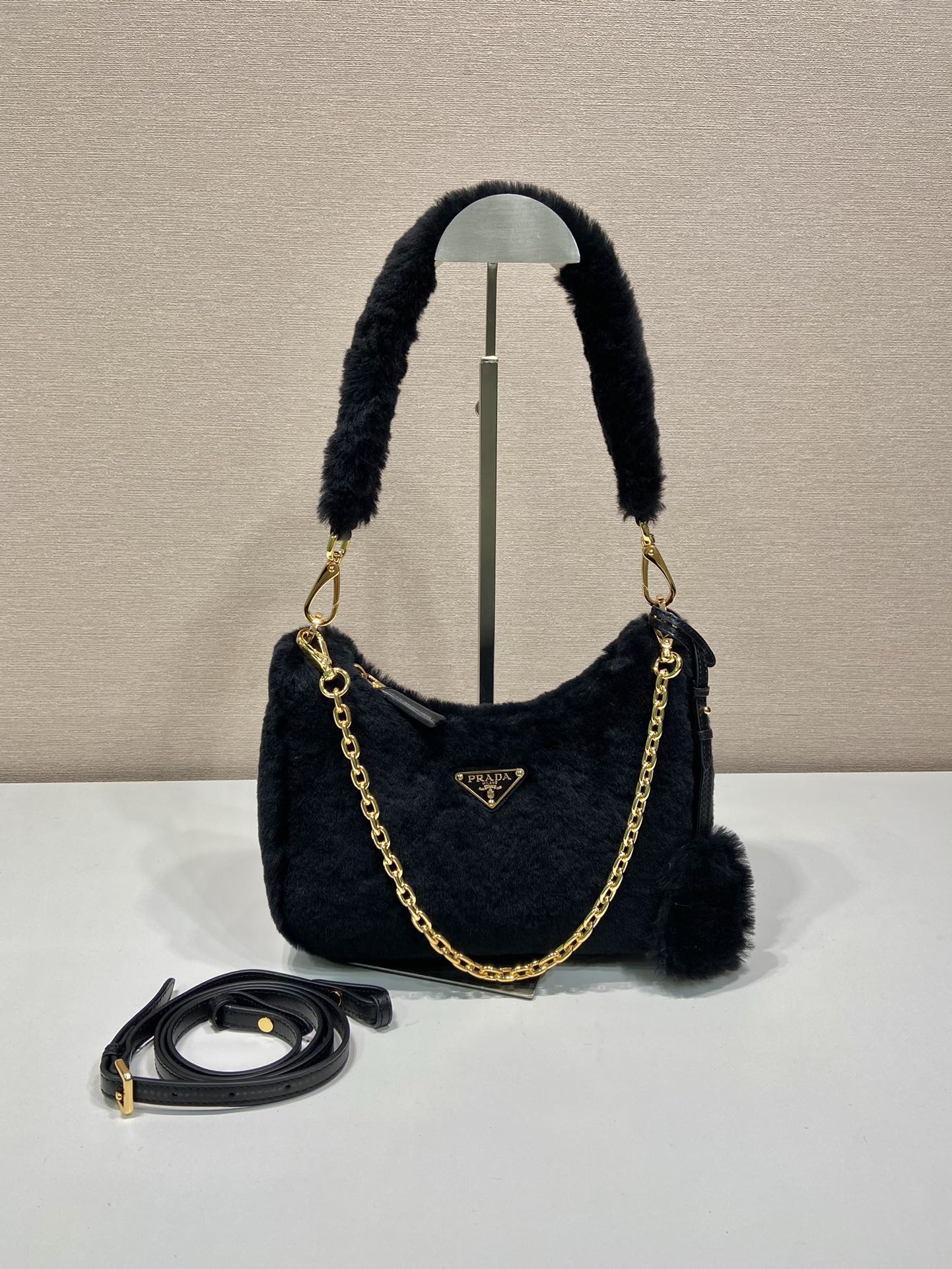 Pra*a re-edition 1995 hobo bag